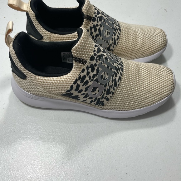 Adidas Women's  leopard Cream Slip-On Shoes Size 6 SB-15 - Picture 3 of 11